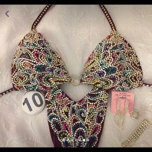 Gorgeous figure competition suit